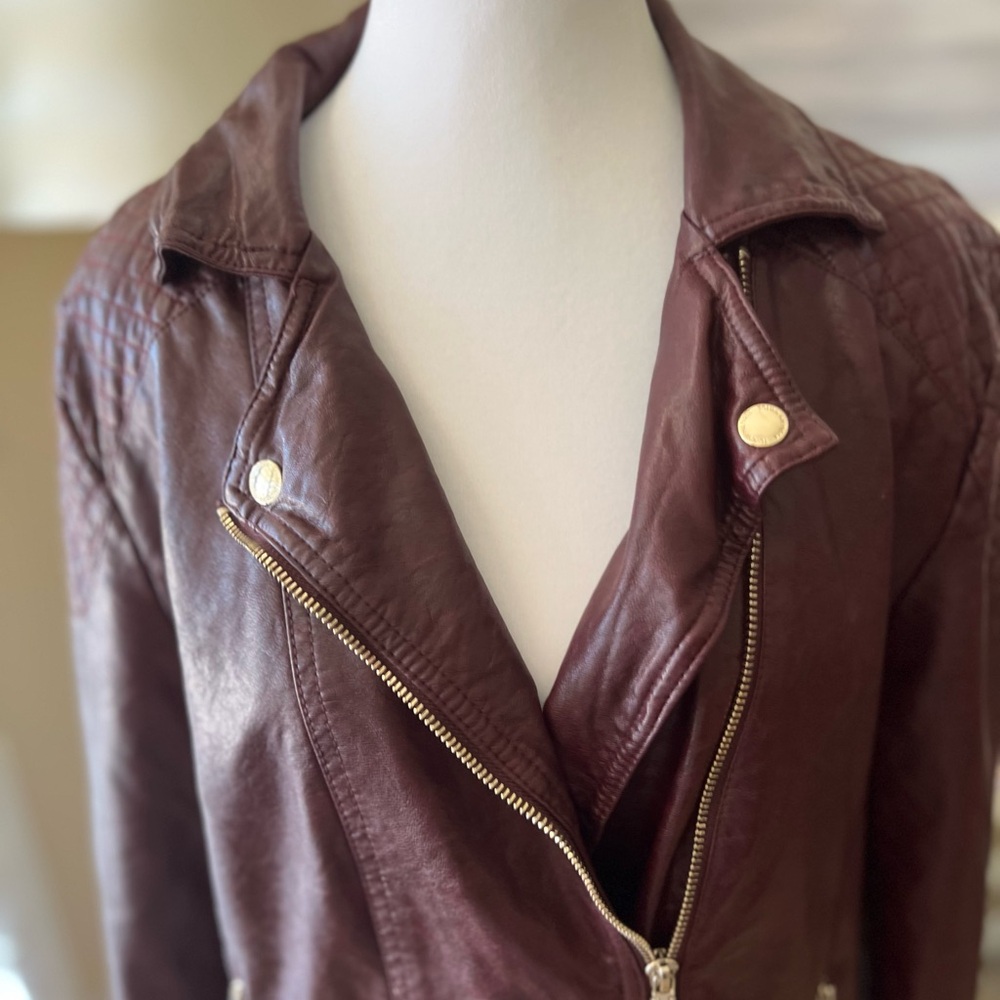 🔥🌟Tommy Hilfiger Women's Burgundy Faux Leather Moto Jacket